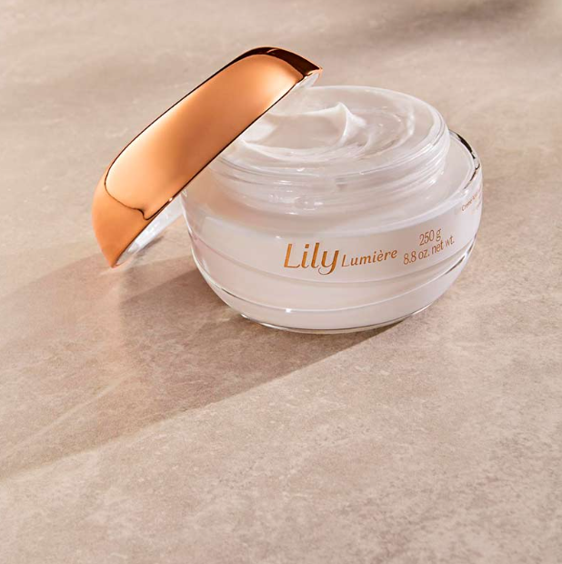 Creme Hidratante Acetinado Lily Lumière, 250g